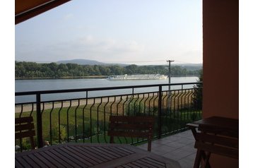 Slovacia Privát Moča, Exteriorul